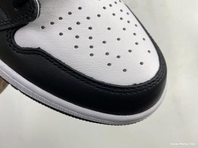 555088-010 Jordan Retro (2014) Air Black White 1 0715
